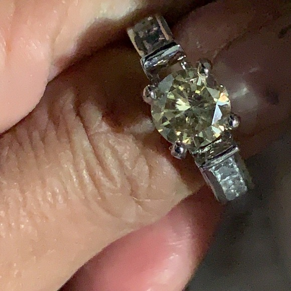 2.20 carat Moissanite size 5 925 - Picture 7 of 12